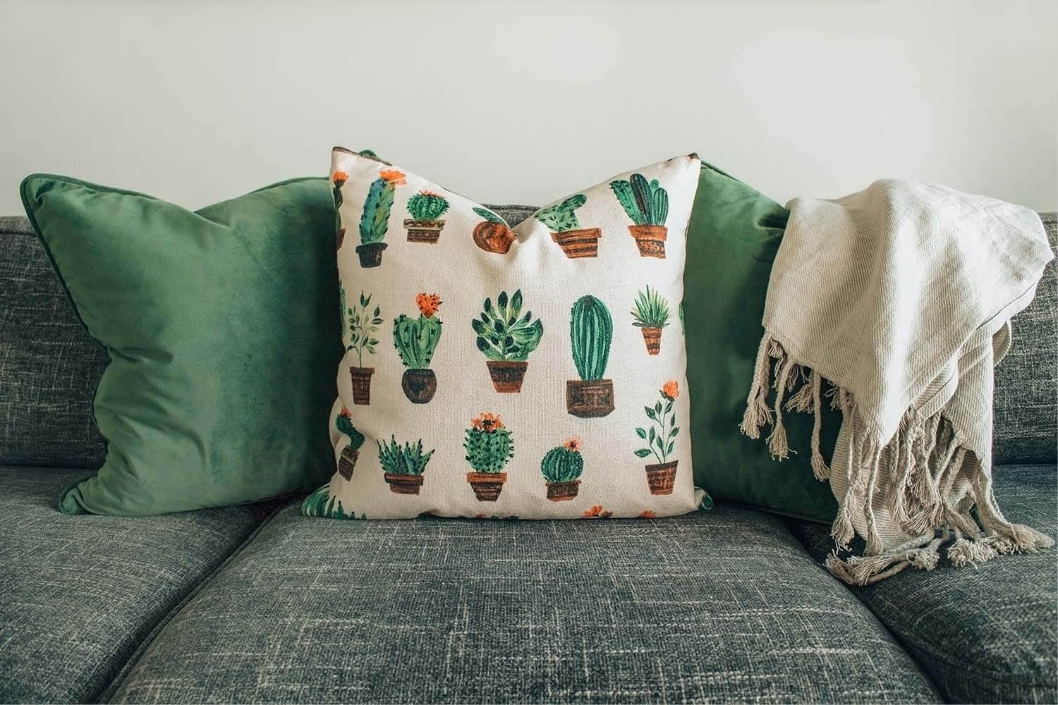 Bantal Ini Desainnya Bisa Dicetak Menggunakan Printer DTF dan DTG