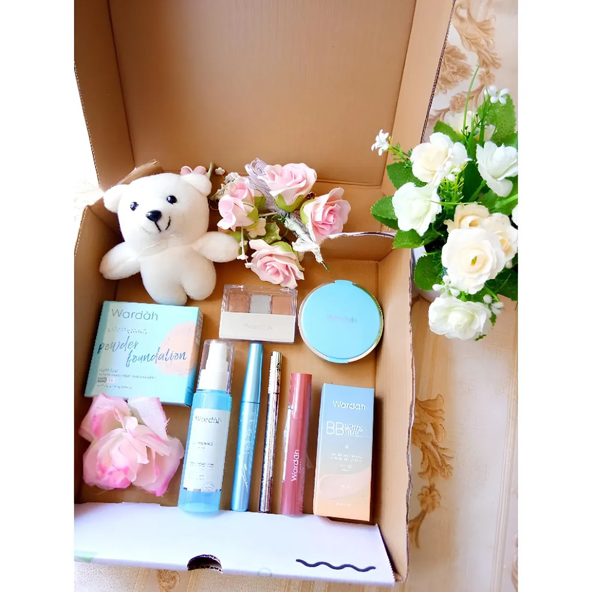 Hampers kecantikan untuk lebaran, hadiah perawatan diri yang mewah.