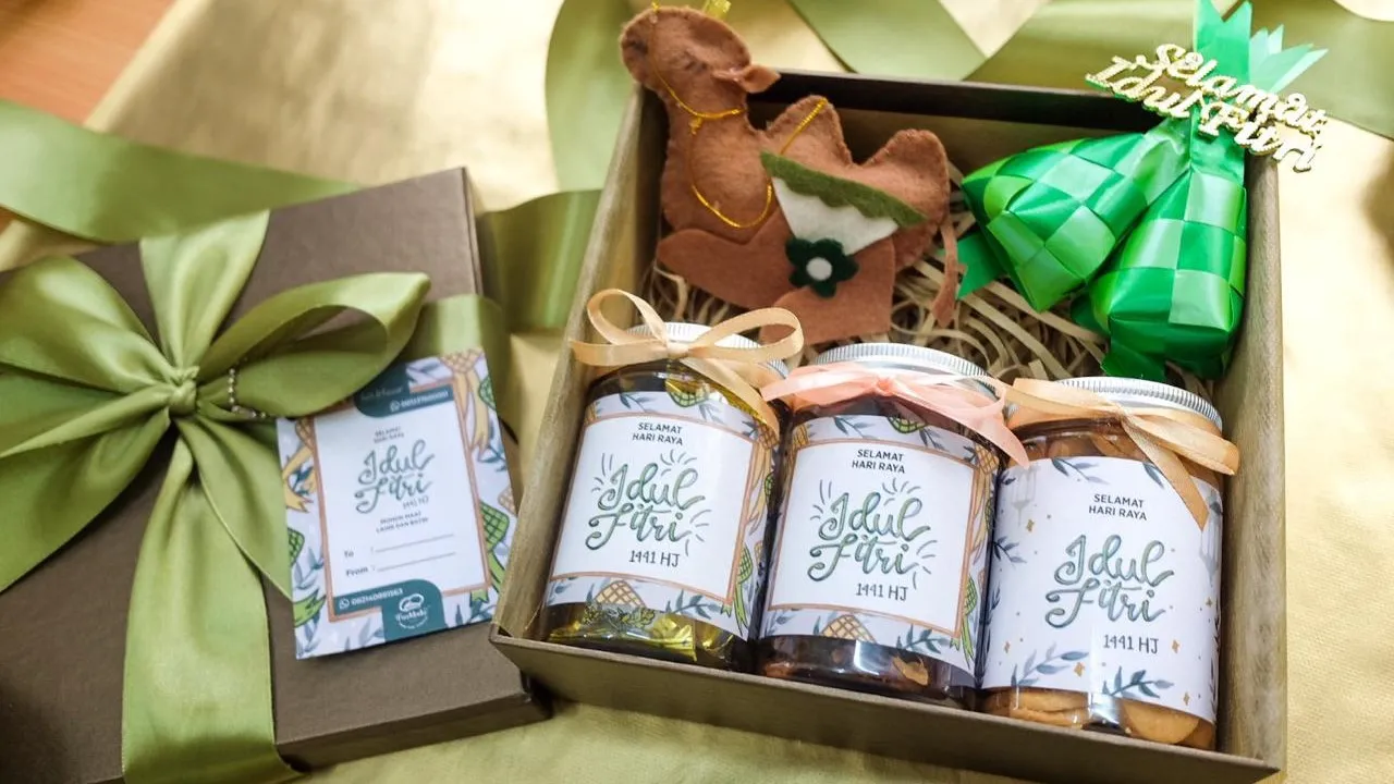 Hampers Lebaran sebagai sarana silaturahmi dan penyampaian kasih sayang.